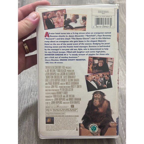 Dunston Checks In VHS Video Cassete Tape 20th Century 1996 - Picture 4 of 5